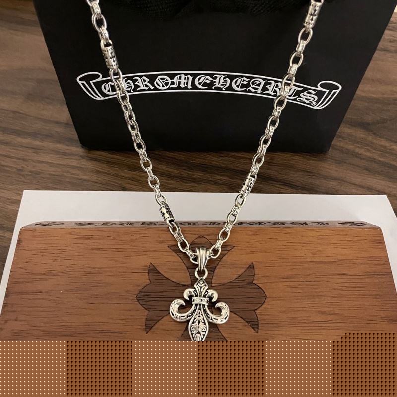 Ch**me He**ts necklaces